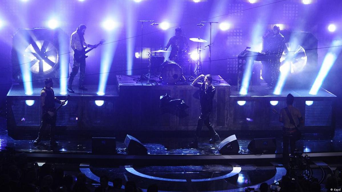 Uninvited guests – DW – 03/08/2013