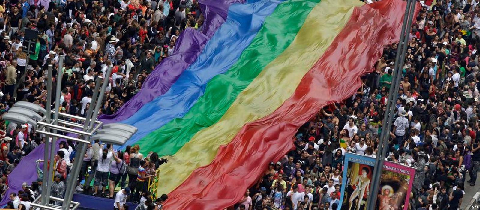 В Бразилии приравняли гомофобные преступления к расистским – DW – 24.05.2019