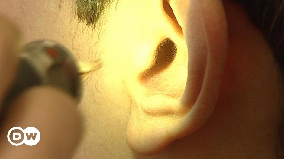 أسباب التهابات الأذن الوسطى عند الأطفال وطرق علاجها