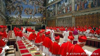 19.4.2005. je Joseph Ratzinger u Sikstinskoj kapeli u Vatikanu izabran za Papu