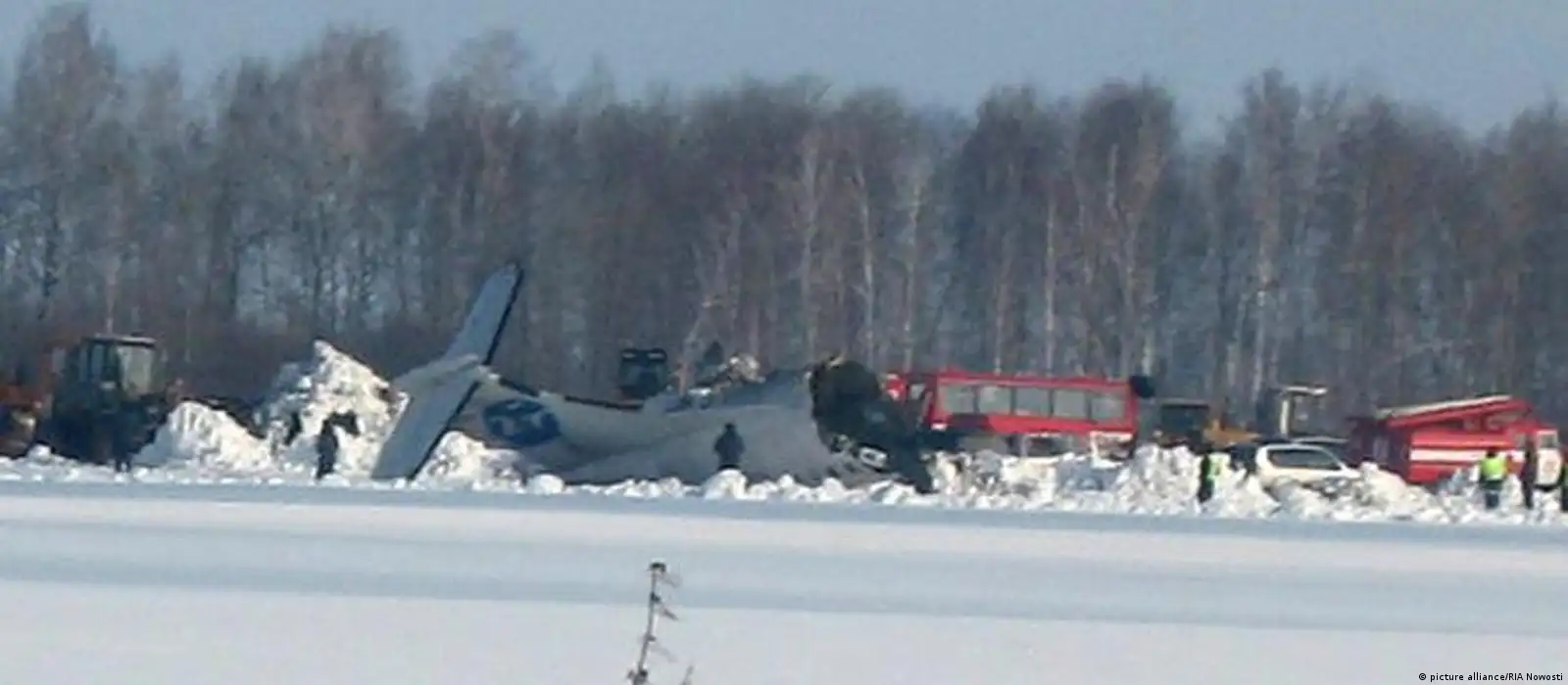 Siberian plane crash kills 31 – DW – 04/02/2012