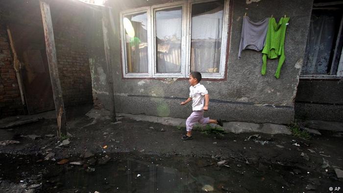 Броят на ромите в България намалява - според най-новите данни