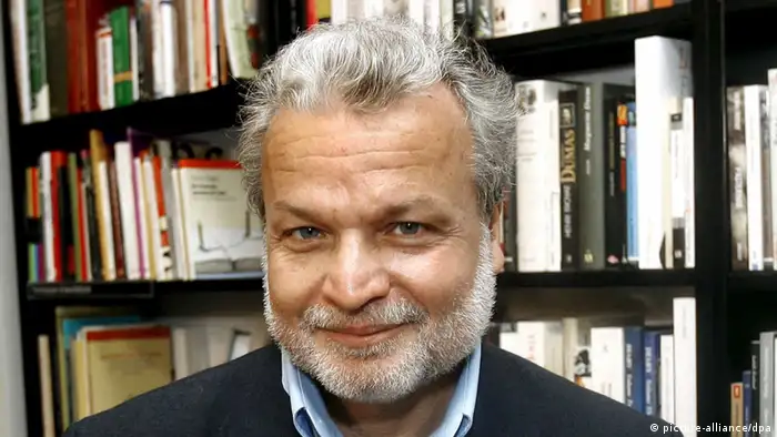 L'écrivain turc Nedim Gürsel