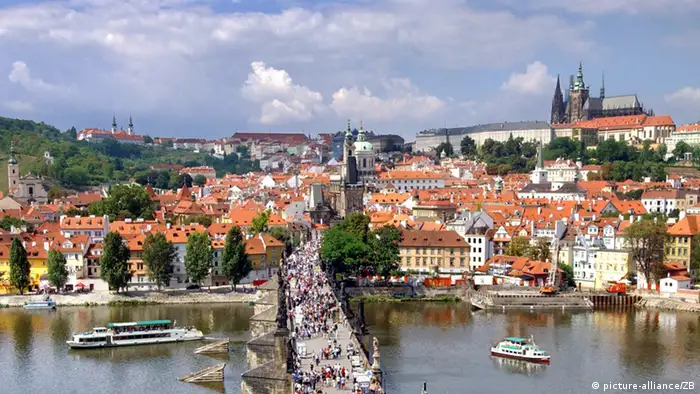 Prag - vielbesuchte Touristenstadt (picture-alliance/ZB)