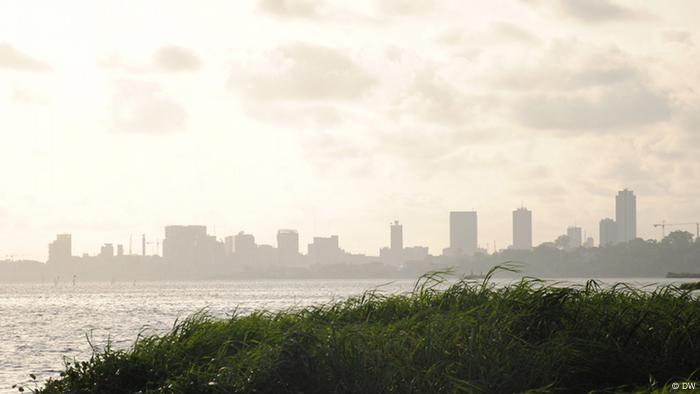 Die Skyline von Abidjan. Foto: Katrin Gänsler