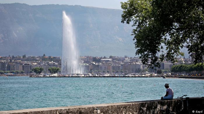 Stadtansicht von Genf mit der Fontaine im Vordergrund (dapd)
