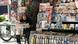 Ein Zeitungsverkäufer sitzt vor seinem Kiosk in der argentinischen Hauptstadt Buenos Aires und liest. Aufgenommen im Jahr 2006. Foto: Michael Marczok Ein Zeitungsverkäufer sitzt vor seinem Kiosk in der argentinischen Hauptstadt Buenos Aires und liest. Aufgenommen im Jahr 2006. Foto: Michael Marczok