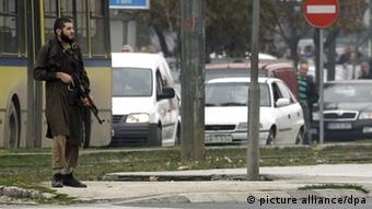 Mevlid Jasarevic und die US-Botschaft (Foto: DPA)