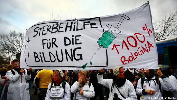 Studenten demonstrieren in Bonn (Foto: dpa)