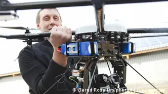 Investigadores de la Universidad Tecnológica de Zúrich desarrollan los robos voladores.