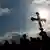 Pilger mit Kreuz (Foto:dapd)