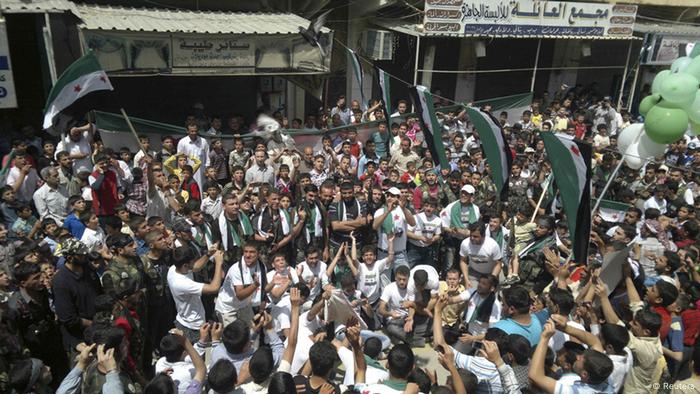 Syrien Opposition friedliche Proteste gegen Assad (Reuters)