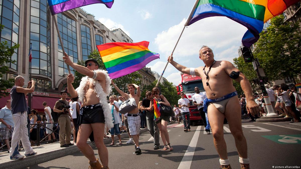 В Москве запретили гей-парады вплоть до 2112 года – DW – 07.06.2012