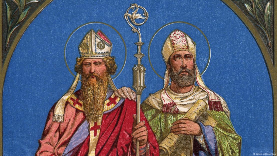 На 24-мај им се оддава почит на Свети Кирил и Методиј за просветителското дело од темелно значење за македонскиот јазик, идентитет и култура.