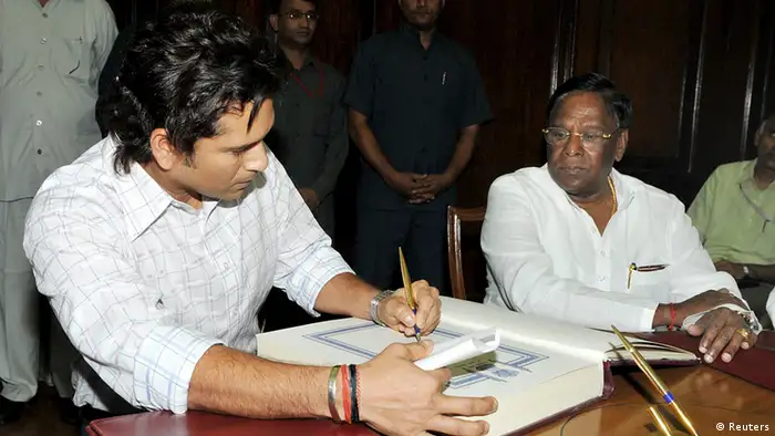 Indien Cricketspieler Sachin Tendulkar im Oberhaus aufgenommen New Delhi (Reuters)