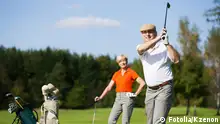 Älteres Paar beim Golfen © Kzenon #16760192