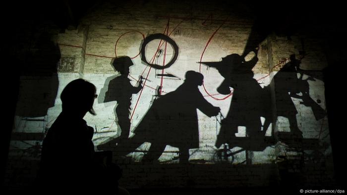 Eine Video-Installation von William Kentridge auf der documenta 13 (picture-alliance/dpa)
