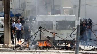 Festnahmen von Salafisten nach Ausschreitungen in Tunis im Juni 2012 (Foto: Reuters)