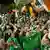 Irische Fans feiern auf der Tribüne (FOTO: Pressefoto ULMER/Andreas Schaad)