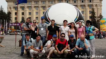 Training der DW Akademie anlässlich der Fußballeuropameisterschaft in Polen und der Ukraine. An Reporting EURO 2012 nehmen 12 Radio- und Onlinejournalisten aus Europa und Zentralasien teil (Foto: Bektour Iskender).