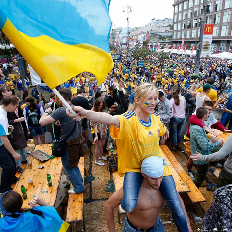 Porno men uxlayotgan mast onamni sikdim Olik orol porno multfilm