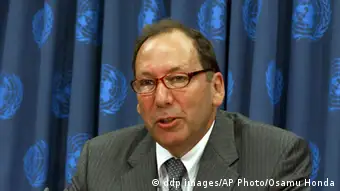 Michael Adlerstein is introduced as Executive Director of the Capital Master Plan at the Assistant Secretary-General level.at the UN headquarter in New York, July 27, 2007
