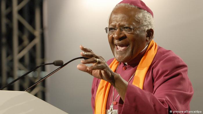 Desmond Tutu turns 85 | Africa | DW | 07.10.2016