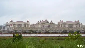 Parlamentsgebäude in Naypyidaw Myanmar