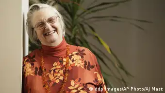 Elinor Ostrom poses for a portrait, after becoming the first woman to win a Nobel Prize in economics, in Bloomington, Ind., Monday, Oct. 12, 2009. Ostrom, a political scientist at Indiana University, showed how common resources _ forests, fisheries, oil fields or grazing lands _ can be managed successfully by the people who use them, rather than by governments or private companies.