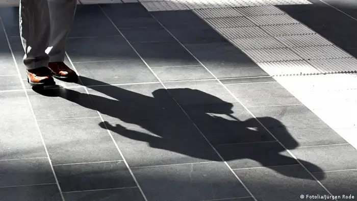 Schatten Mann Sillhouette Symbolbild
