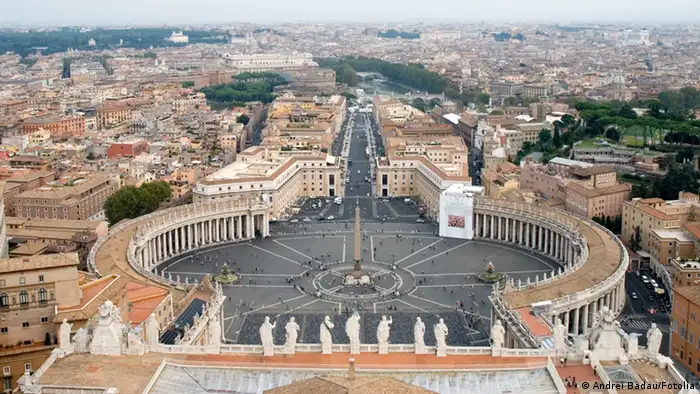 Petersdom San Pietro Rom Übersicht (Andrei Badau/Fotolia)