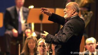 The New York Philharmonic Orchestra under the direction of Kurt Masur