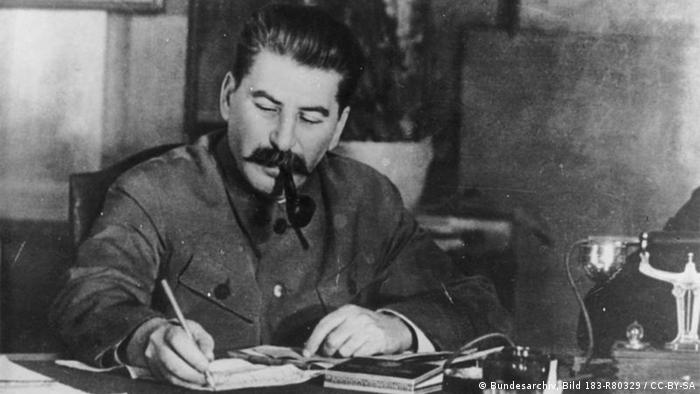 Josef Stalin Schreibtisch Pfeife