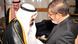 epa03304116 A handout photograph made available by the Egyptian Presidency on 12 July 2012, shows Egypt's President Mohamed Morsi (R) greeting Saudi Arabia's King Abdullah bin Abdul Aziz (2-L) during their meeting in Jeddah, Saudi Arabia, 11 July 2012. Egyptian President Morsi arrived 11 July in Saudi Arabia on his first foreign trip in office, leaving behind a simmering dispute with the country's top court over his attempt to reinstate the dissolved parliament. EPA/EGYPTIAN PRESIDENCY / HANDOUT HANDOUT EDITORIAL USE ONLY/NO SALES +++(c) dpa - Bildfunk+++ epa03304116 A handout photograph made available by the Egyptian Presidency on 12 July 2012, shows Egypt's President Mohamed Morsi (R) greeting Saudi Arabia's King Abdullah bin Abdul Aziz (2-L) during their meeting in Jeddah, Saudi Arabia, 11 July 2012. Egyptian President Morsi arrived 11 July in Saudi Arabia on his first foreign trip in office, leaving behind a simmering dispute with the country's top court over his attempt to reinstate the dissolved parliament. EPA/EGYPTIAN PRESIDENCY / HANDOUT HANDOUT EDITORIAL USE ONLY/NO SALES +++(c) dpa - Bildfunk+++