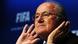 Sepp Blatter mit geöffneten und erhobenen Handflächen vor dem Exekutivkommitee in Zürich (Foto:dapd) Sepp Blatter mit geöffneten und erhobenen Handflächen vor dem Exekutivkommitee in Zürich (Foto:dapd)