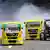 Renntrucks liefern sichauf dem Nürburgring beim Internationalen ADAC-Truck-Grand-Prix in einem Wertungslauf der Europameisterschaft im Truck-Racing harte Positionskämpfe. (Foto: dpa)