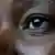 Глаза темнокожего человека