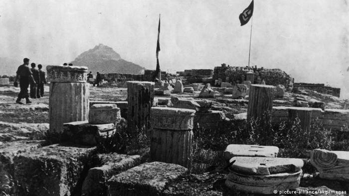 Nacistička obilježja iznad Akropole, 1941. godine