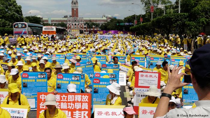 Protest vor Taiwans Präsidentenpalast. Foto: Klaus Bardenhagen