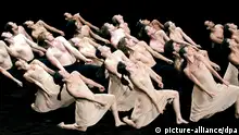 Deutschland Tanz Theater Tanzabend von Pina Bausch in Wuppertal Aufführung in Kairo