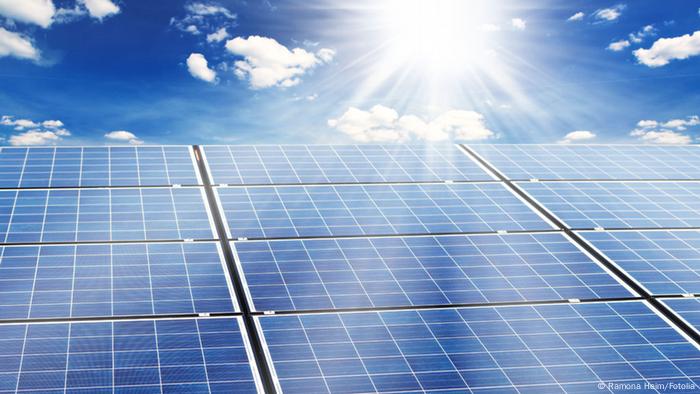 Solarzellen (Foto: Ramona Heim/Fotolia).
