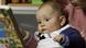 Baby mit Buch Baby mit Buch