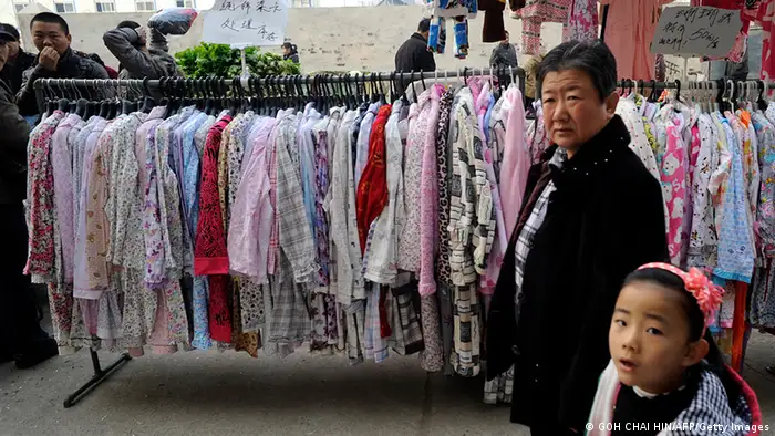 China Markt in Peking Kleider