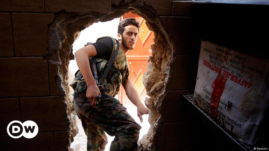الجيش الحر يهاجم لبنان وينقل قيادته إلى سوريا أخبار Dw عربية أخبار عاجلة ووجهات نظر من جميع أنحاء العالم Dw 22 09 2012
