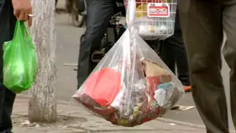 21.08.2012 DW GLOBAL 3000 China Müll