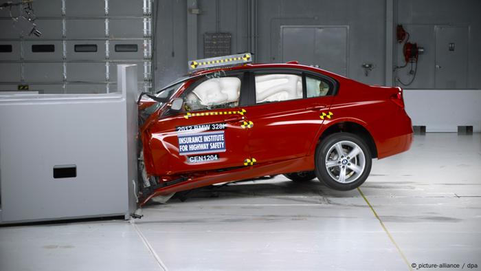 US Crash Test Auto PKW Deutschland +++ ACHTUNG EINSCHRÄNKUNG BEACHTEN+++