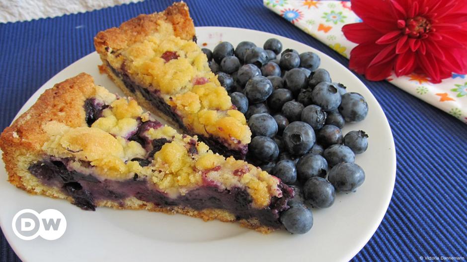 Pastel de miga con arándanos | Audiorecetas | DW 