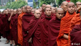 Proteste von Mönchen in Myanmar