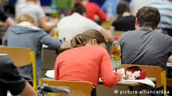 Abitur Deutschland Schüler Schule lernen Klausur