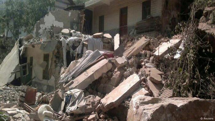 Ein durch das Erdbeben zerstörtes Haus in der Provinz Yunnan (Foto: Reuters)